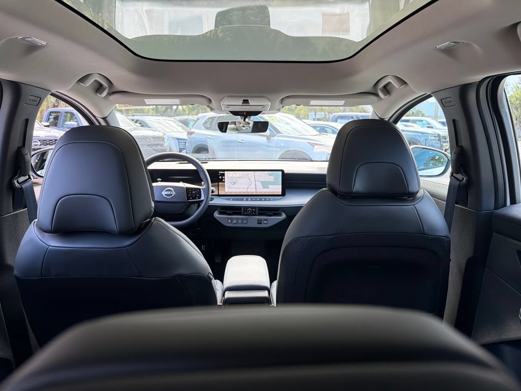 New 2026 Nissan Leaf Platinum+ w/ Cargo Package (Platinum+) FWD image 33