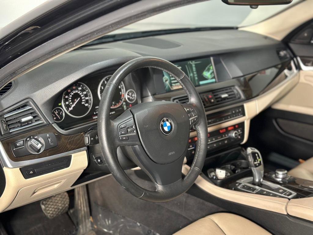Used 2013 BMW 528i xDrive Sedan AWD/4WD image 30