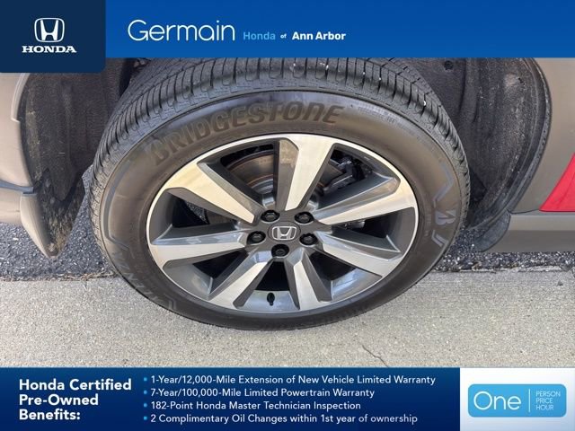 Certified 2025 Honda Pilot Touring image 7