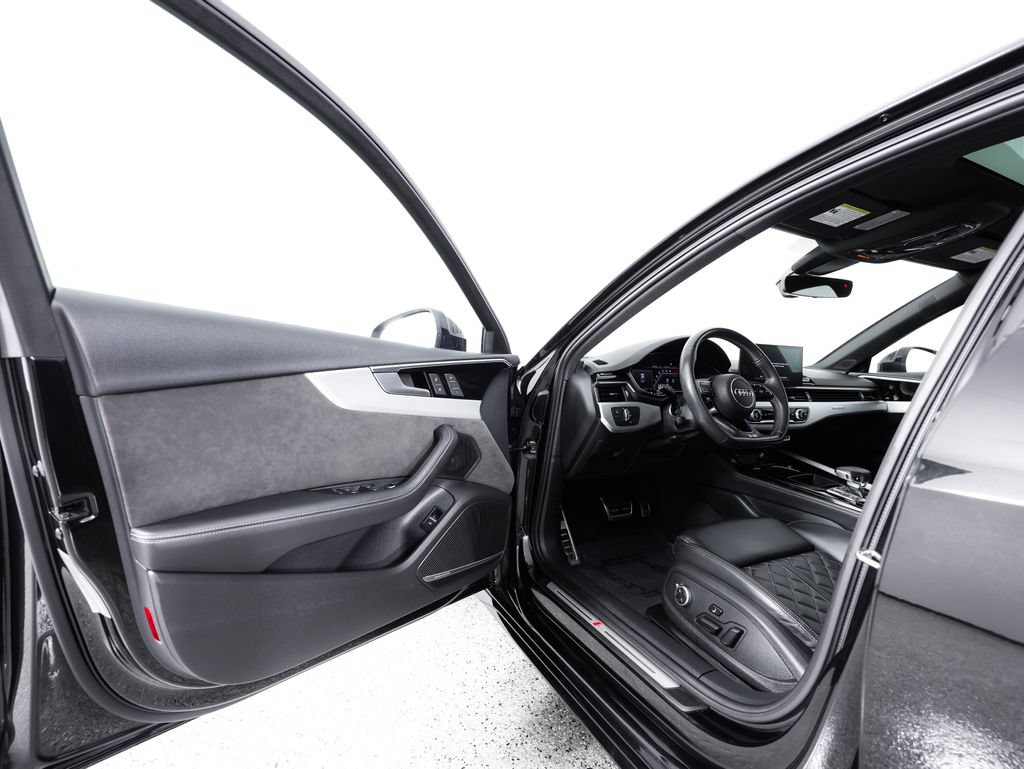 Used 2020 Audi S4 Prestige AWD/4WD image 24
