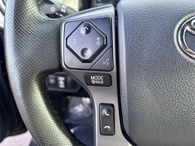 Used 2020 Toyota Tacoma TRD Sport w/ Technology Package image 17