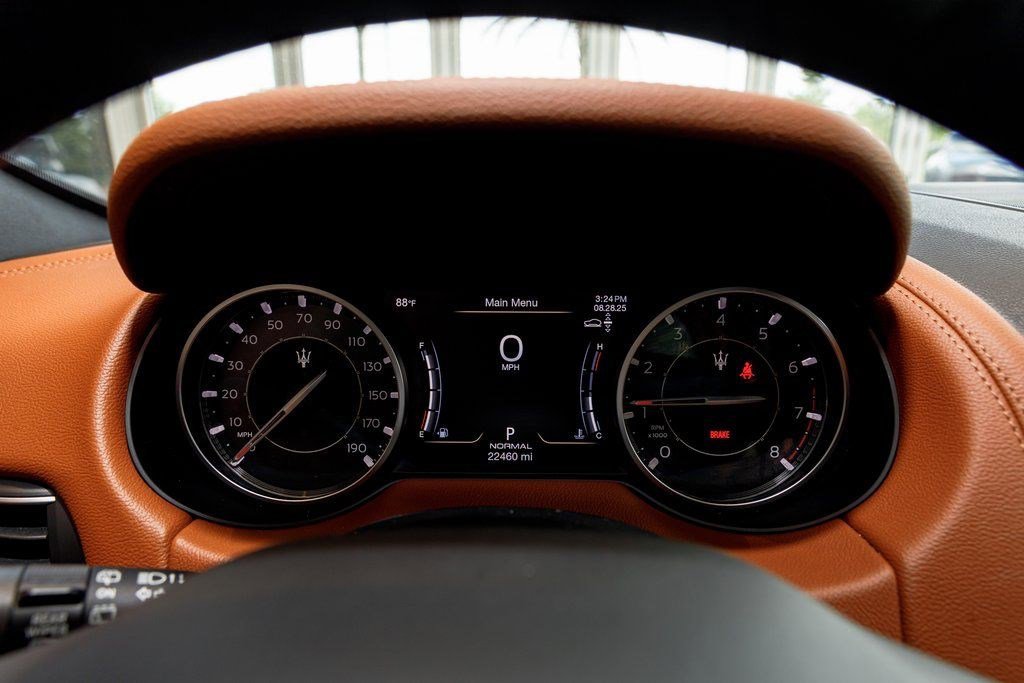 Certified 2022 Maserati Levante GT image 19