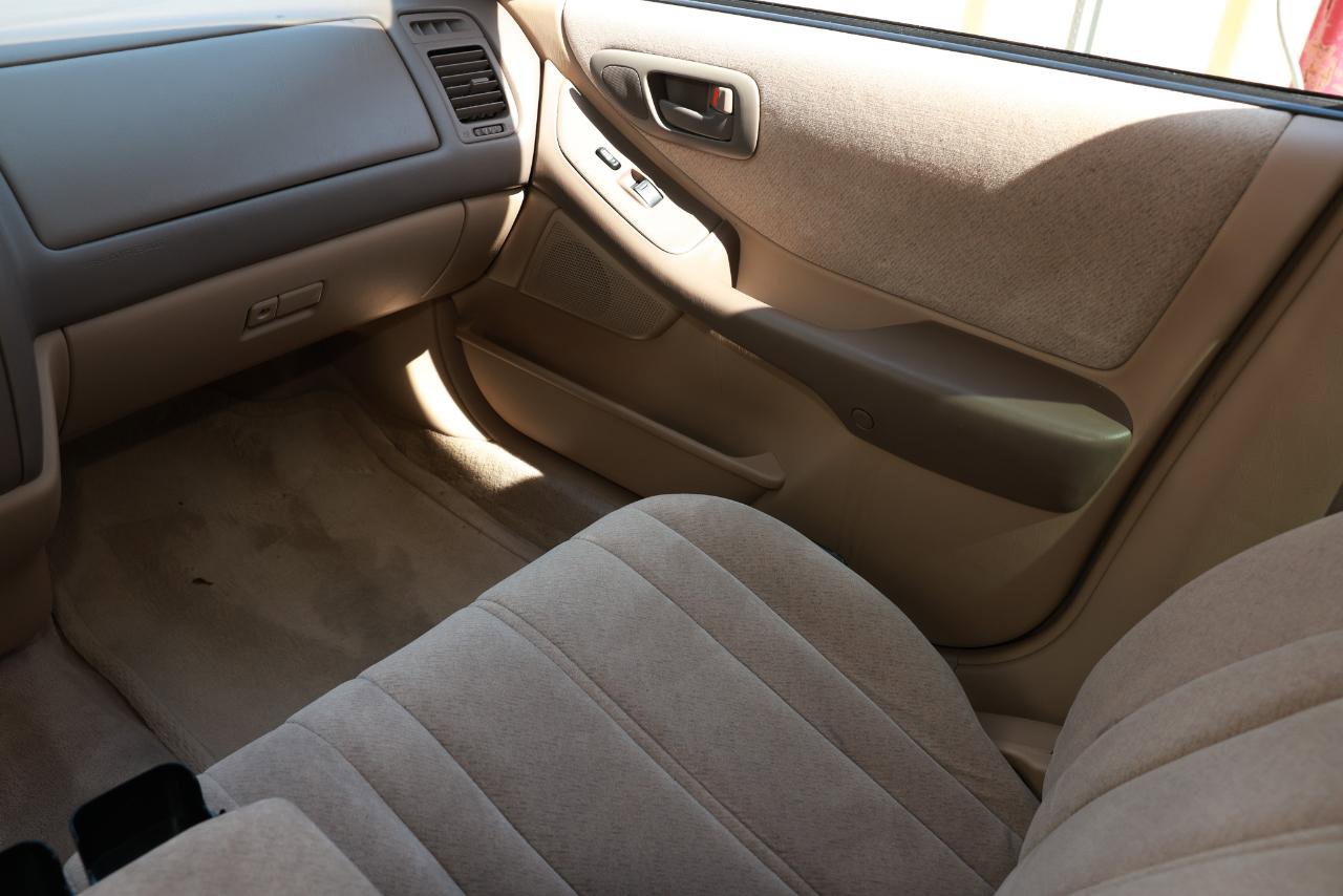 Used 1996 Toyota Avalon XL FWD image 21