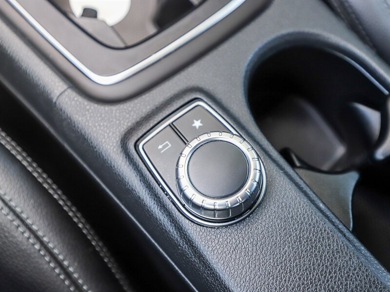 Used 2019 Mercedes-Benz CLA 250 image 28
