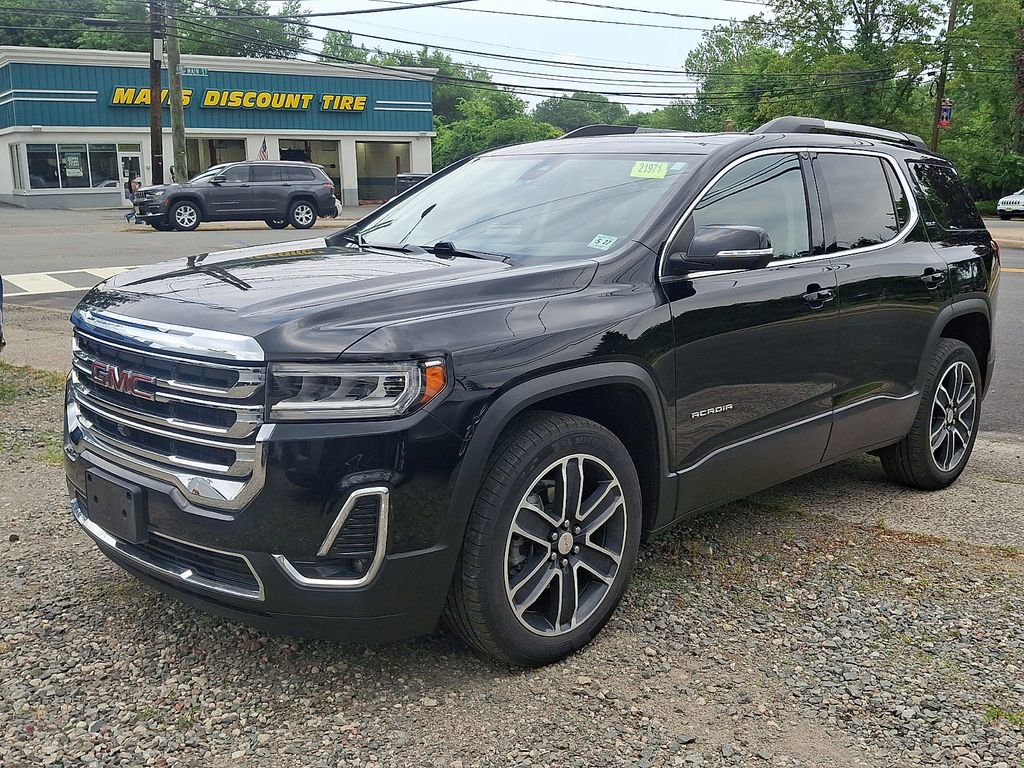Used 2022 GMC Acadia SLT w/ Technology Package AWD/4WD image 3