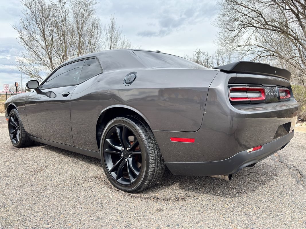Used 2016 Dodge Challenger R/T w/ Blacktop Package RWD image 8