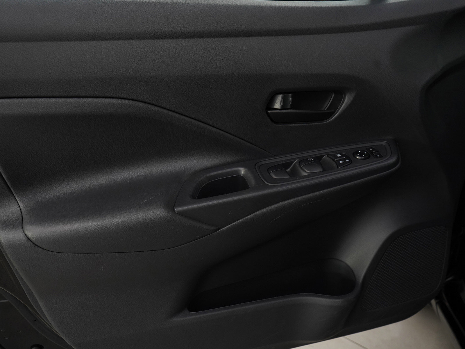 Used 2024 Nissan Versa S w/ S Plus Package image 16