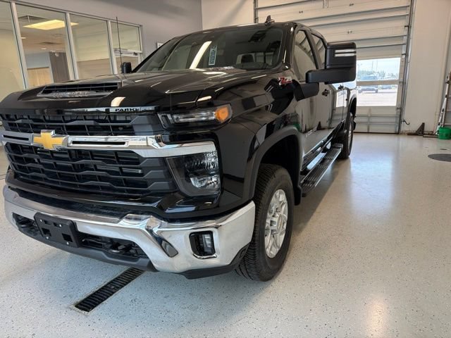 New 2026 Chevrolet Silverado 3500 LT AWD/4WD image 12