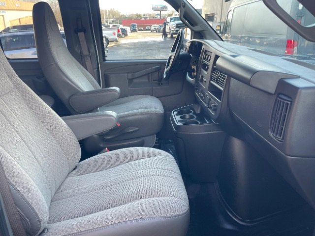 Used 2023 Chevrolet Express 3500 LS RWD image 16