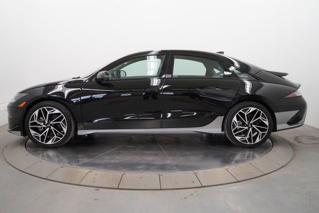 Used 2024 Hyundai Ioniq 6 Limited image 4