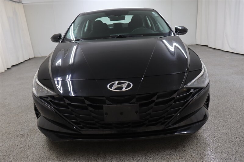 Used 2021 Hyundai Elantra SEL FWD image 2