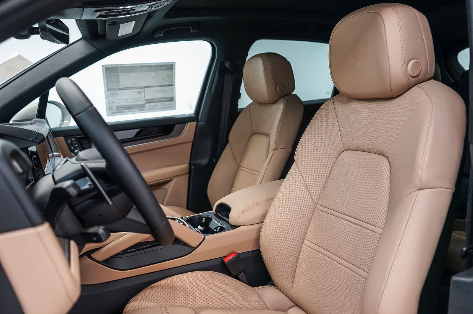 New 2026 Porsche Cayenne AWD/4WD image 5
