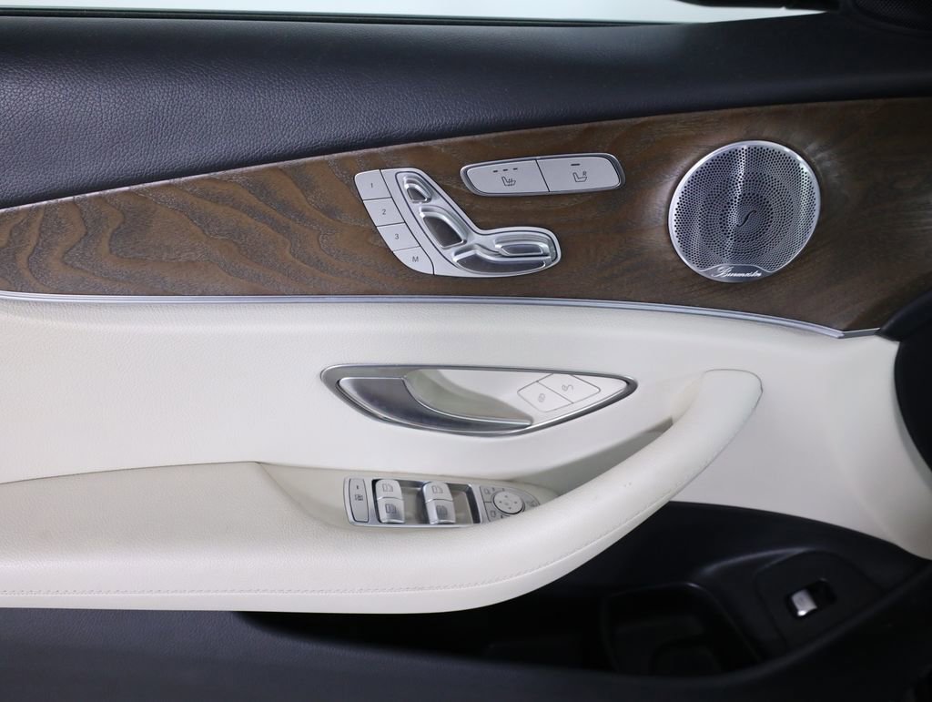 Used 2020 Mercedes-Benz E 350 4MATIC Sedan image 9
