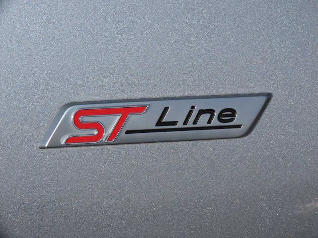 Certified 2023 Ford Escape ST-Line Select w/ Tech Pack #2 image 12