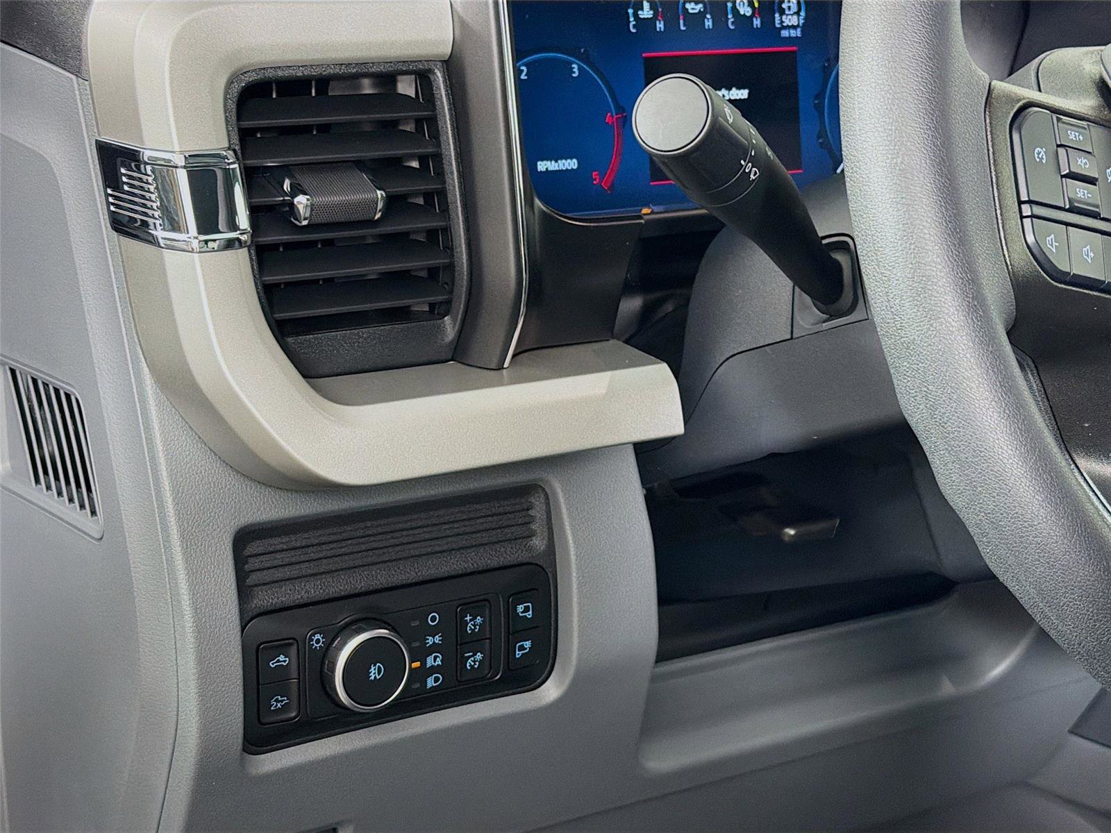 New 2026 Ford F350 XLT w/ XLT Premium Package image 10