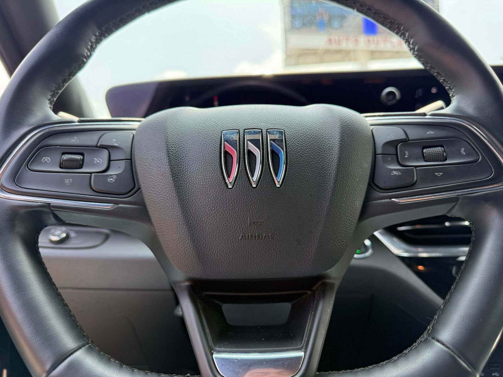 Used 2025 Buick Envista Avenir FWD image 8
