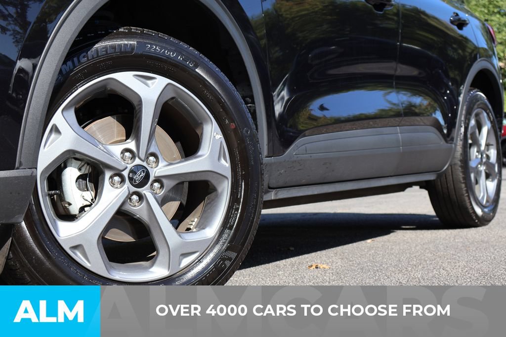 Used 2025 Ford Escape ST-Line AWD/4WD image 2