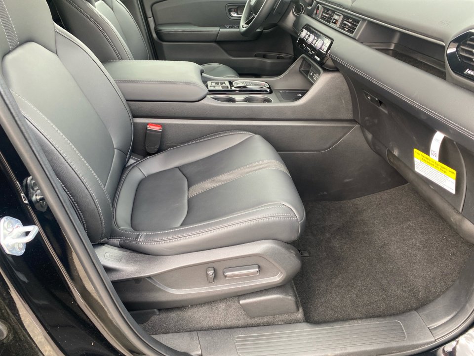 Certified 2026 Honda Pilot EX-L image 32