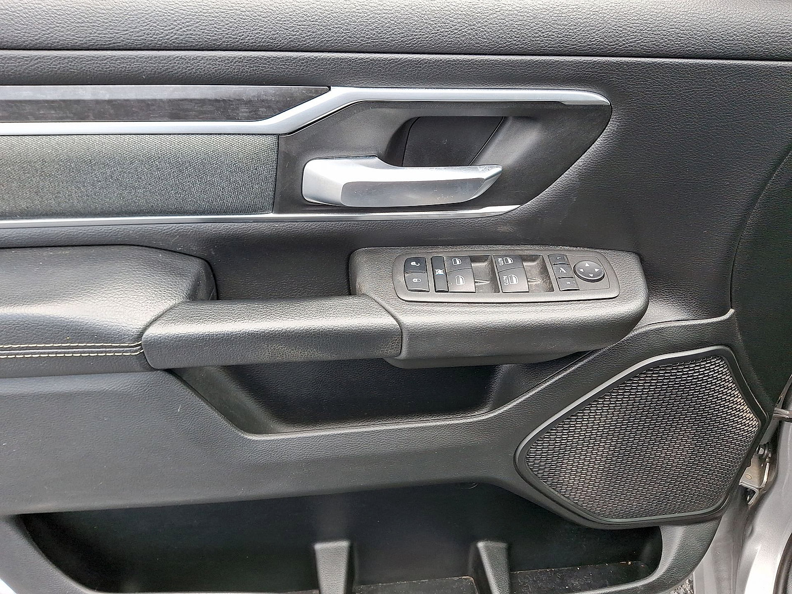 Used 2022 RAM 1500 Big Horn AWD/4WD image 10