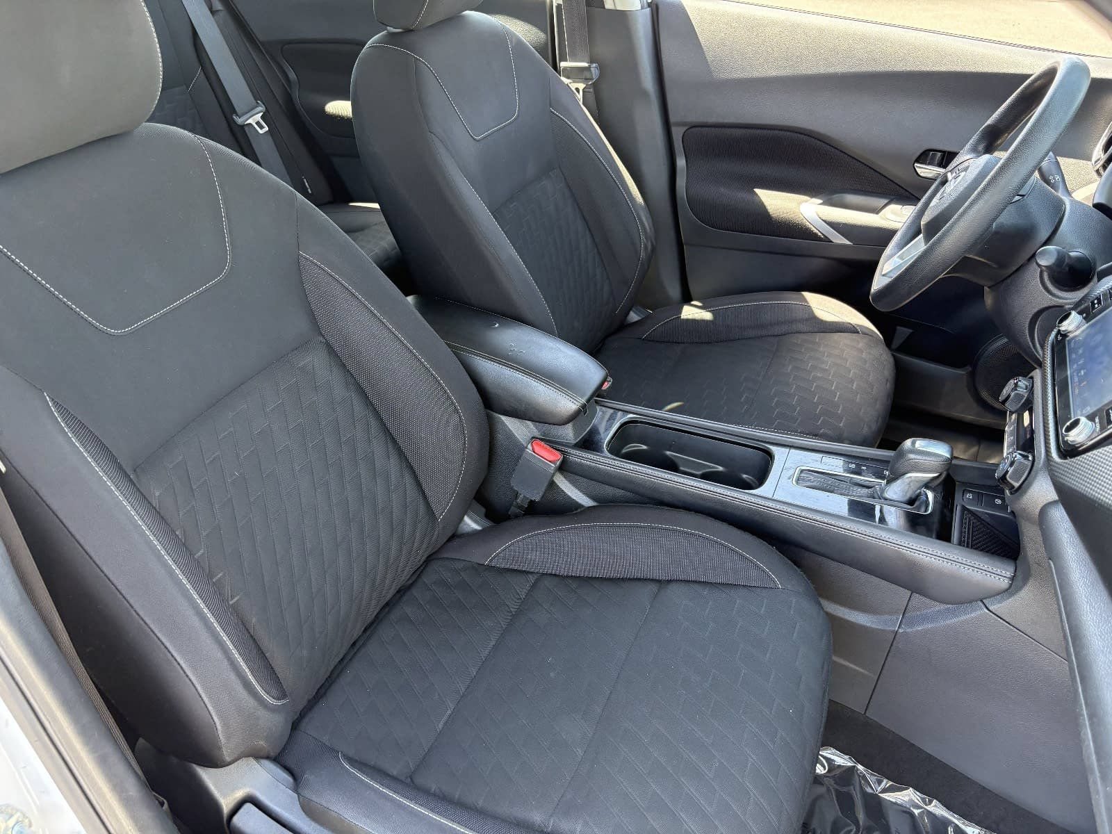 Used 2022 Nissan Kicks SV FWD image 13