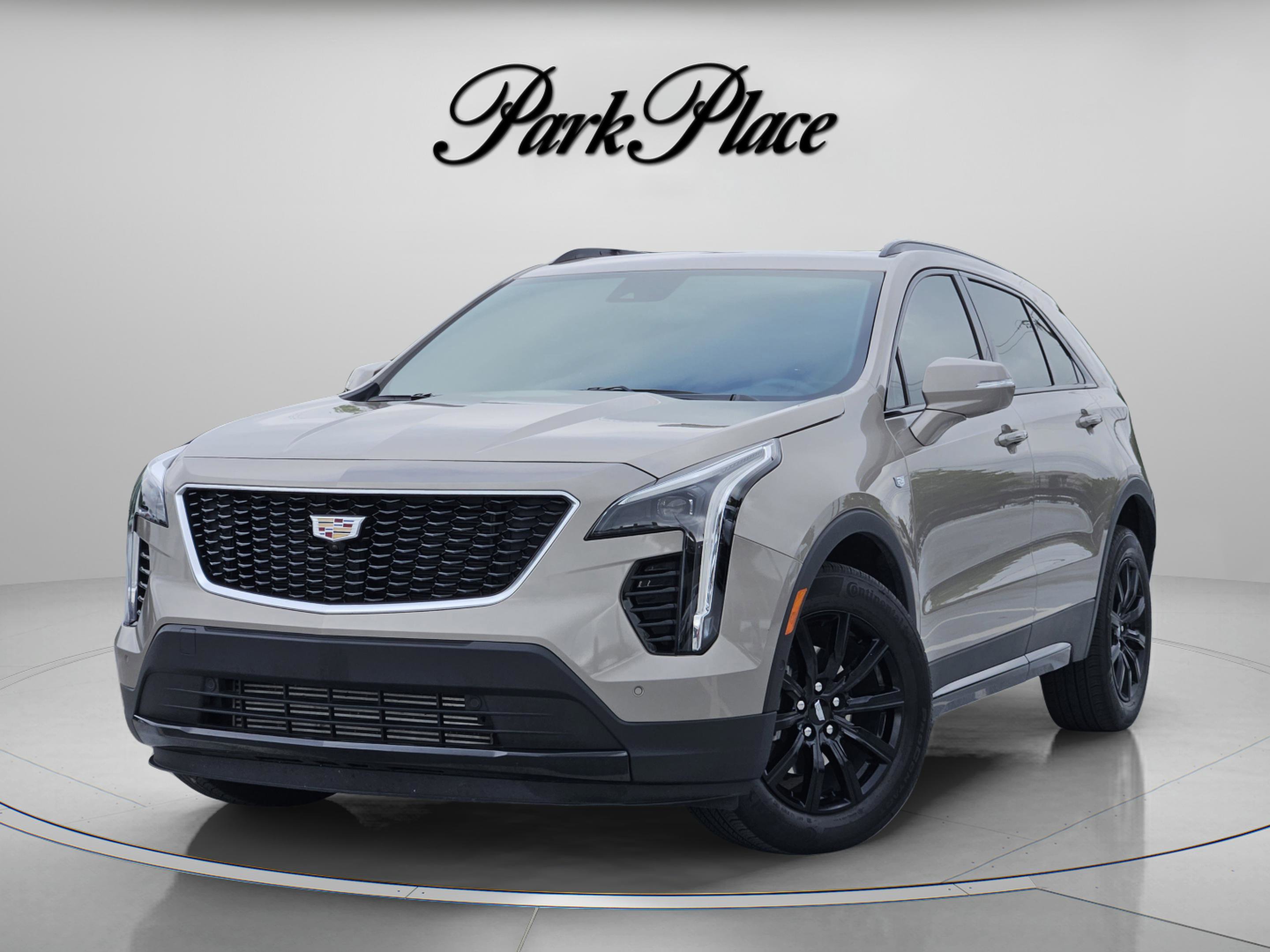 Used 2022 Cadillac XT4 Sport w/ Enhanced Visibility Package FWD image 1