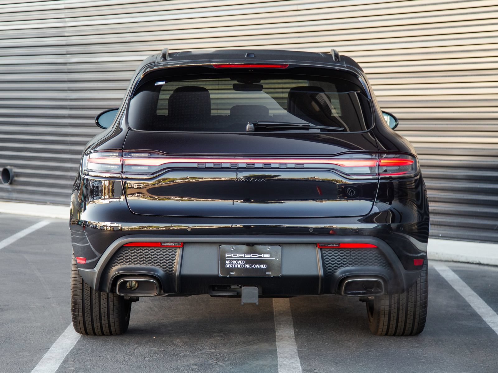 Certified 2026 Porsche Macan AWD/4WD image 6