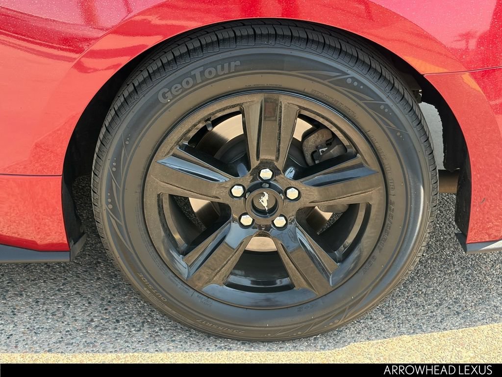 Used 2016 Ford Mustang Coupe RWD image 10