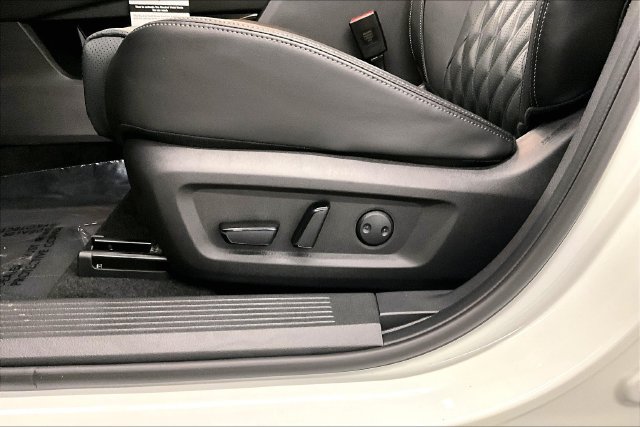 New 2025 Nissan Rogue Platinum w/ Tech Package AWD/4WD image 30