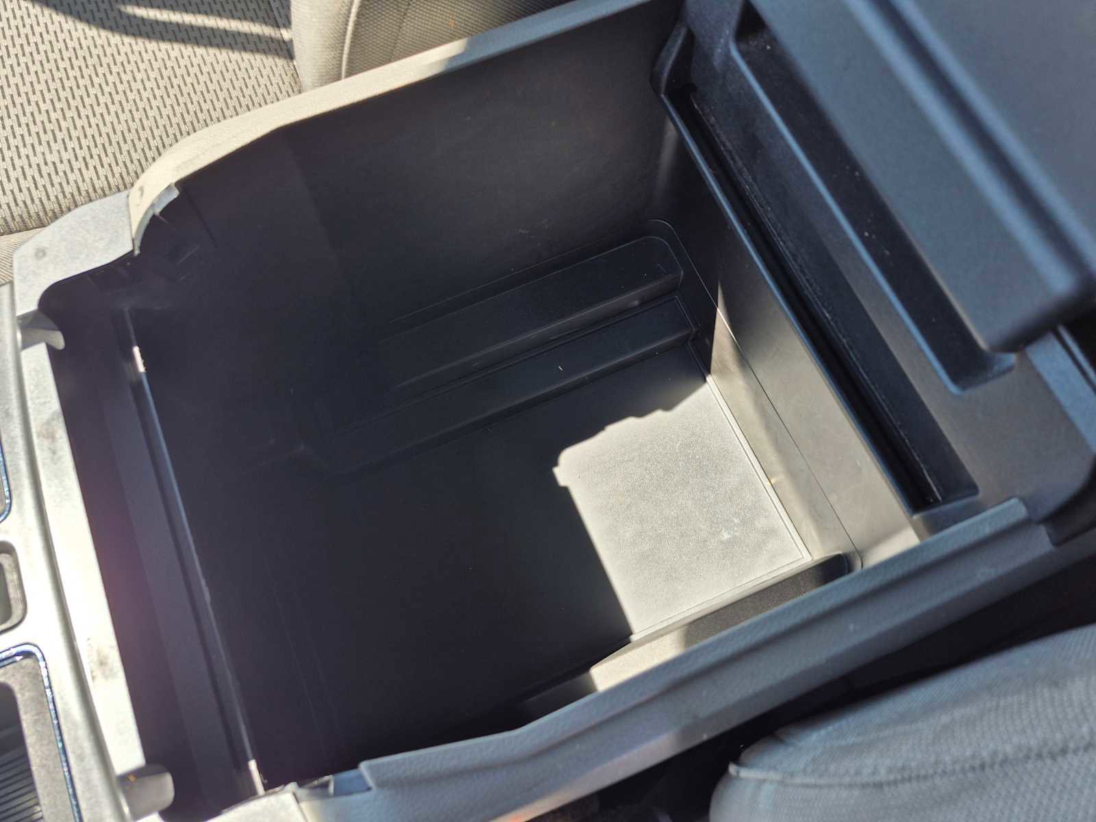 Used 2015 Ford F150 XLT w/ Equipment Group 302A Luxury image 23