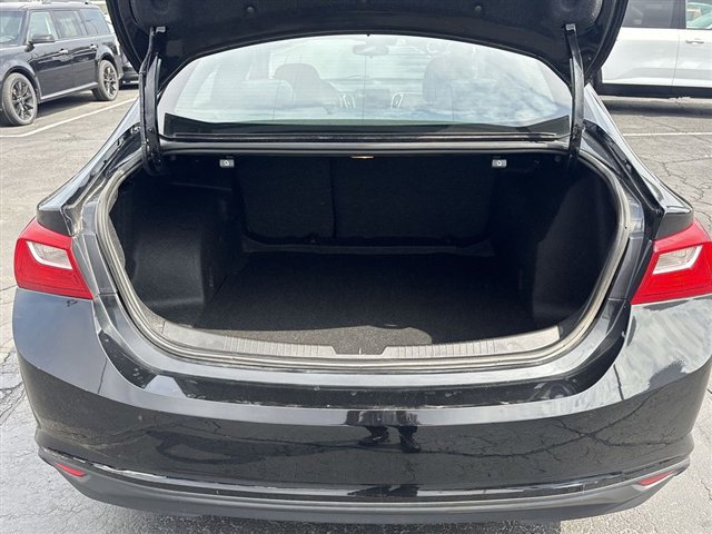 Used 2023 Chevrolet Malibu LT FWD image 24