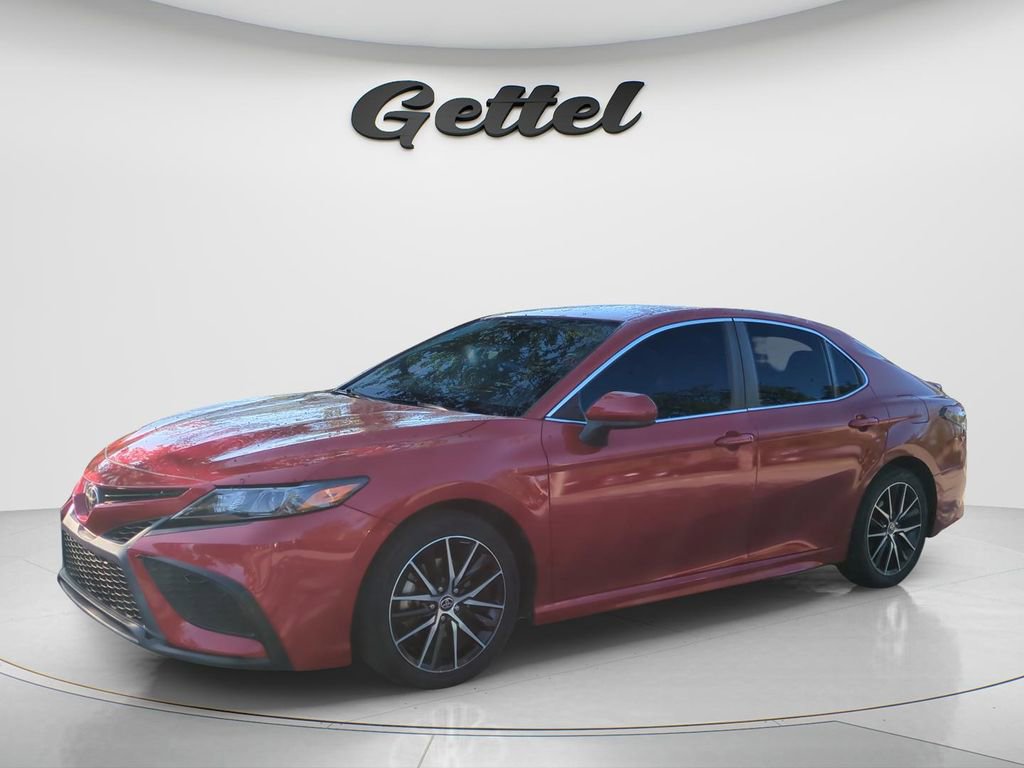 Used 2021 Toyota Camry SE FWD image 1