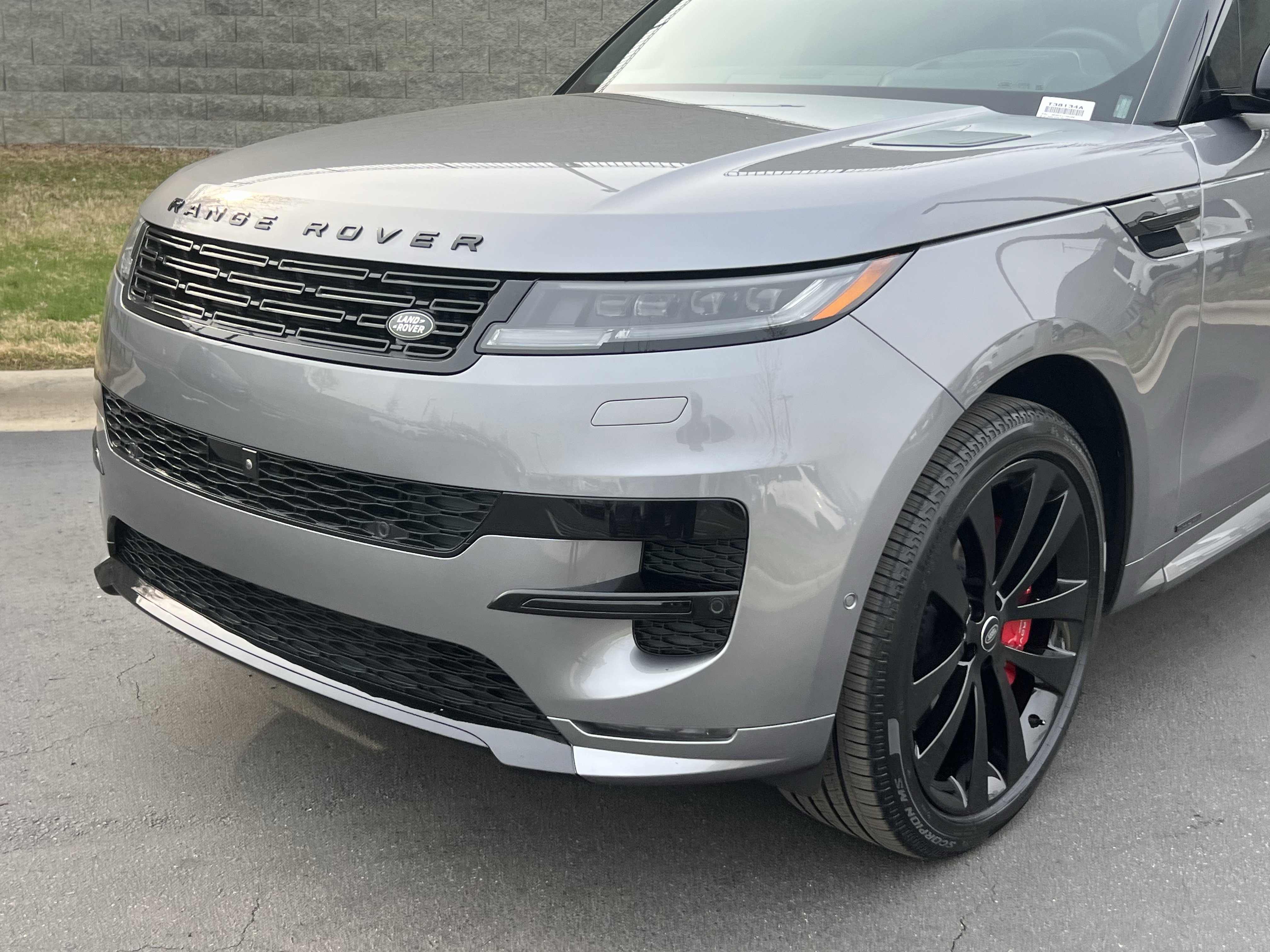 Certified 2025 Land Rover Range Rover Sport Autobiography AWD/4WD image 10