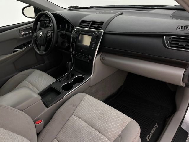 Used 2017 Toyota Camry LE FWD image 13