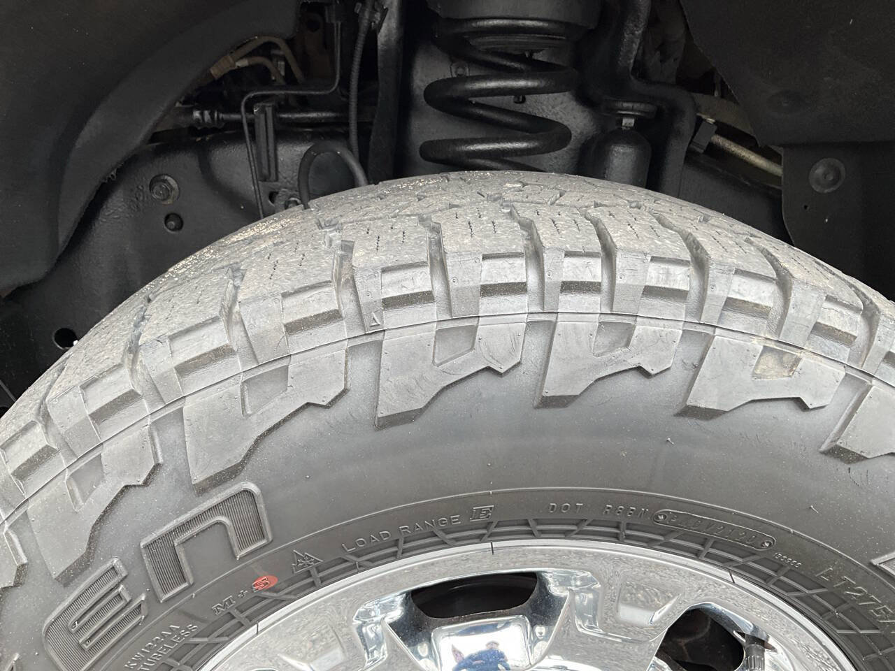 Used 2015 Ford F250 XLT w/ XLT Premium Package AWD/4WD image 33