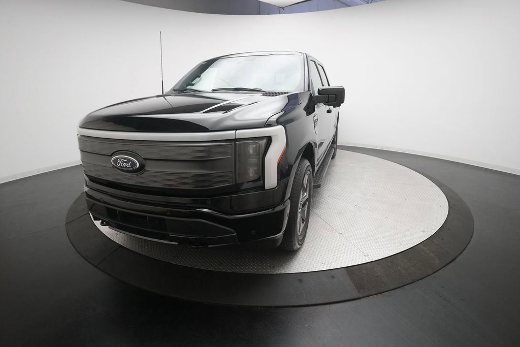 Used 2023 Ford F150 Lightning Lariat w/ Equipment Group 511A High image 12