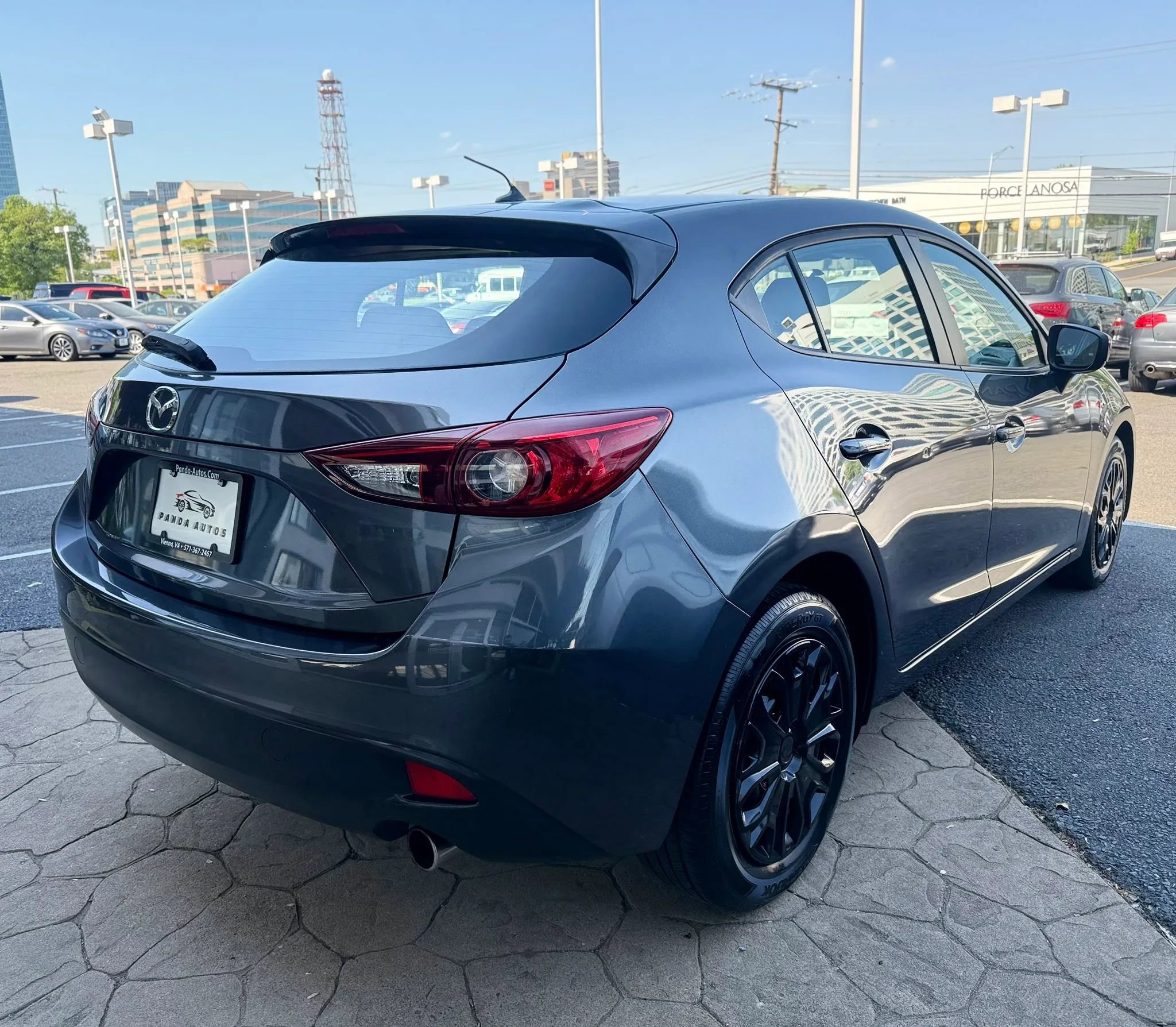 Used 2014 MAZDA MAZDA3 i Sport image 7