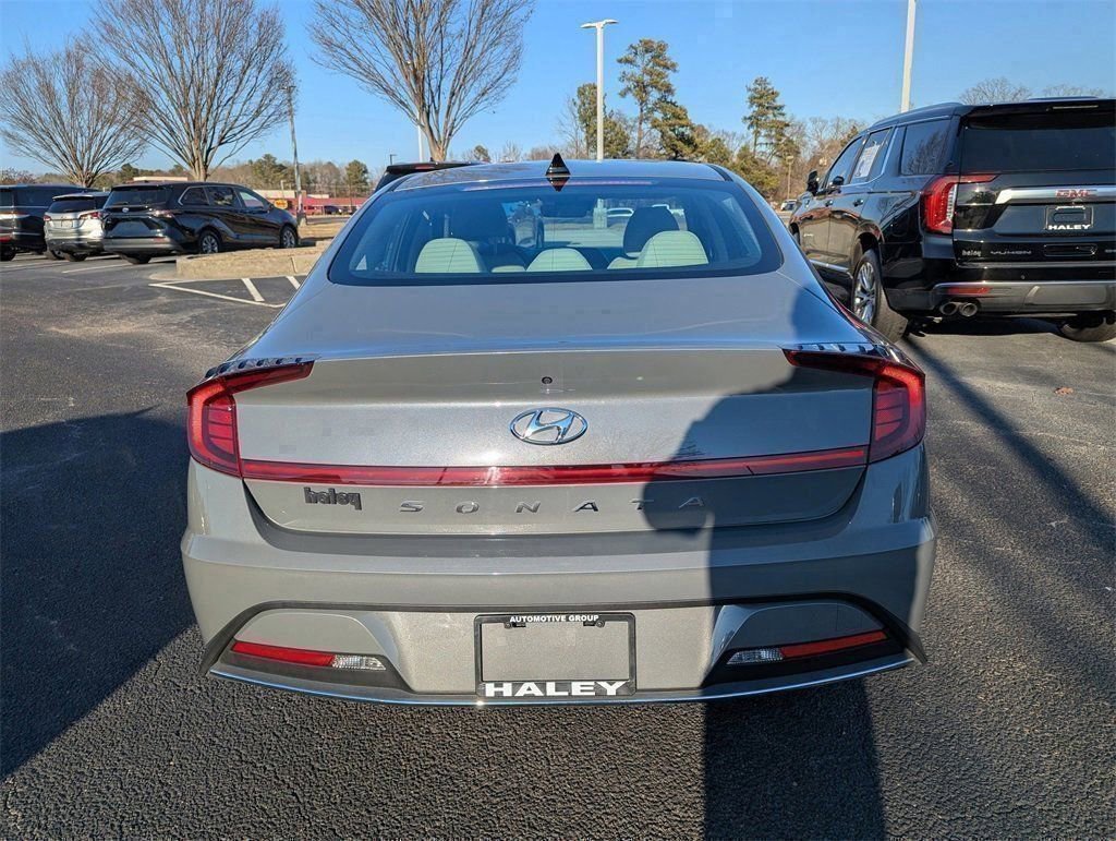 Used 2023 Hyundai Sonata SE image 7