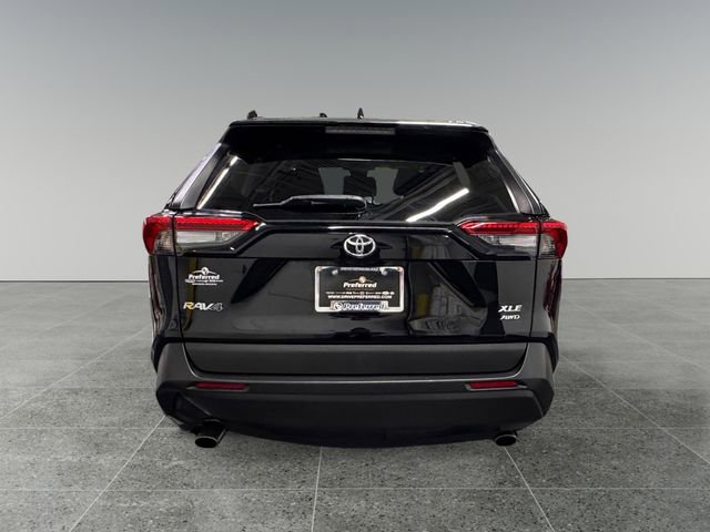 Used 2020 Toyota RAV4 XLE w/ All Weather Liner Package image 23