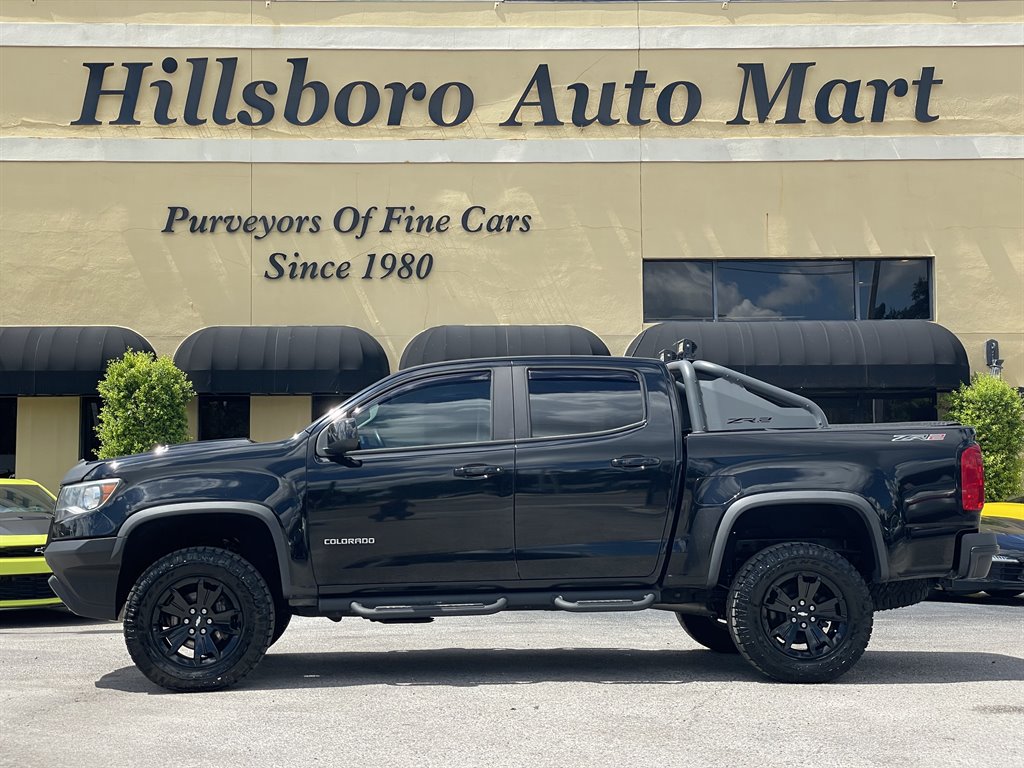 Used 2018 Chevrolet Colorado ZR2 w/ ZR2 Midnight Special Edition AWD/4WD image 4