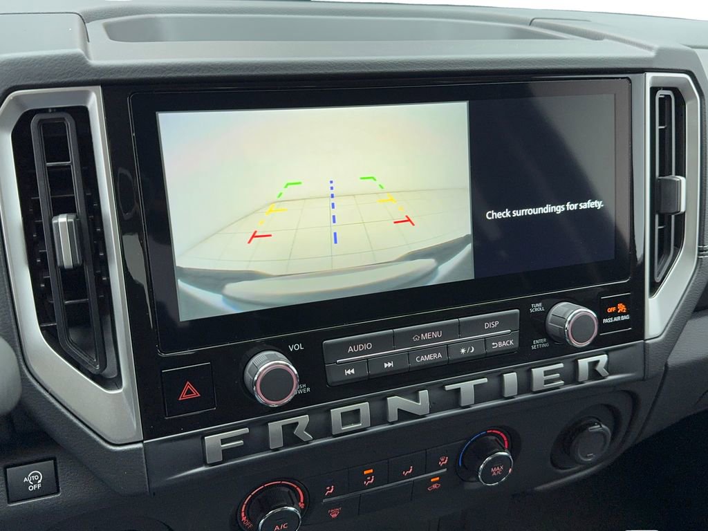 Used 2025 Nissan Frontier SV image 27
