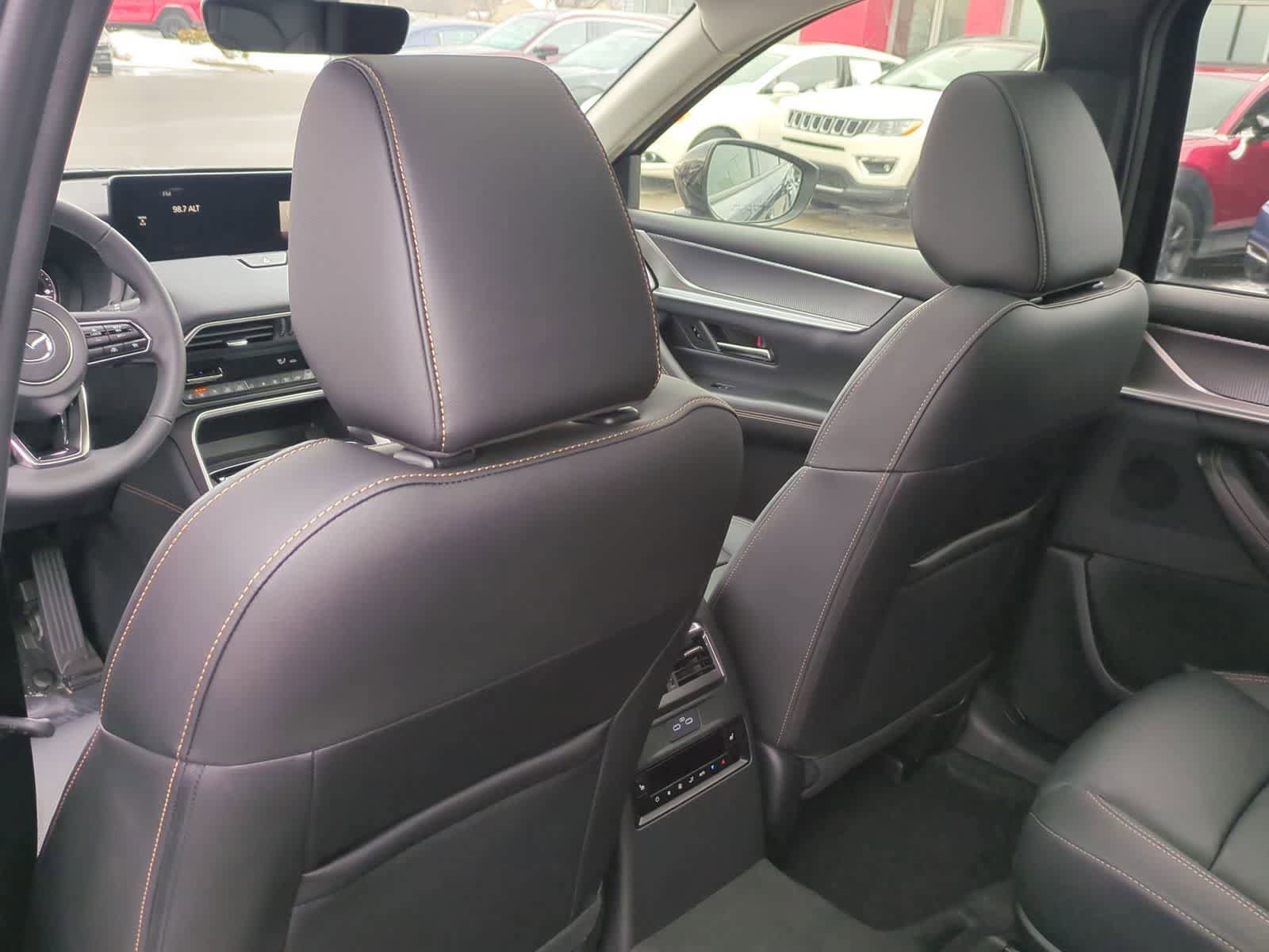 New 2026 MAZDA CX-90 3.3 Turbo w/ Premium Sport Pkg image 17