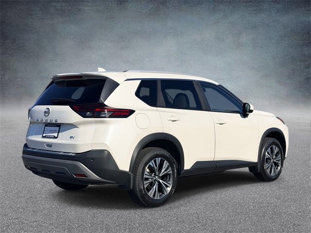 Used 2023 Nissan Rogue SV w/ SV Premium B Package image 2