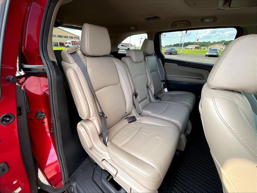 Certified 2022 Honda Odyssey Touring image 14