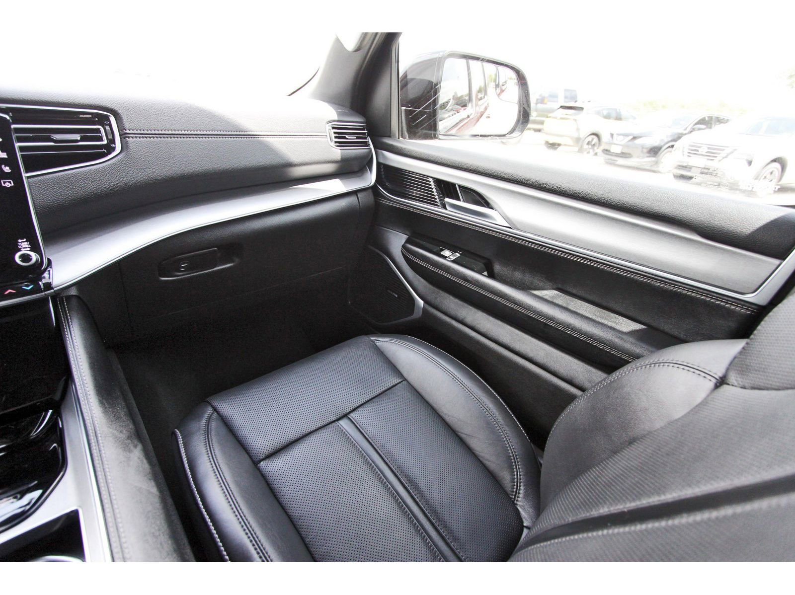 Used 2024 Jeep Wagoneer Series II image 13