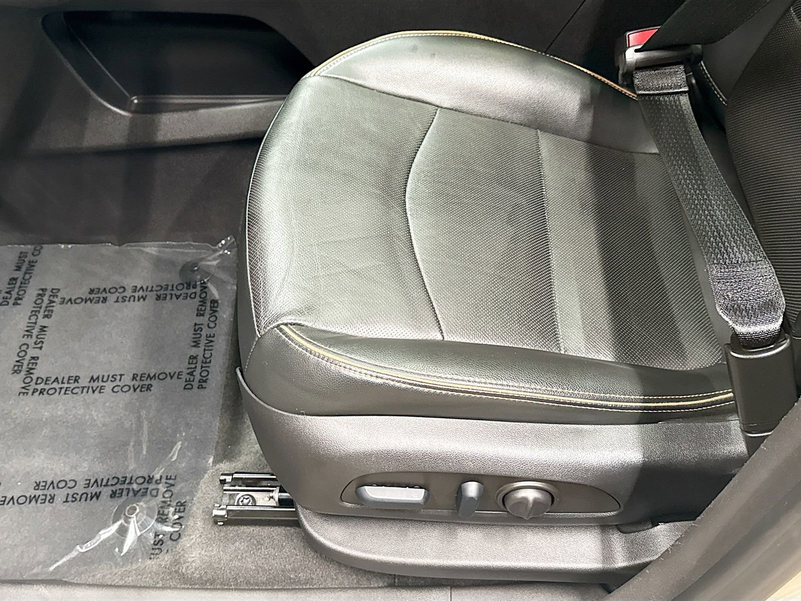 Used 2022 GMC Terrain AT4 w/ Infotainment Package II image 23