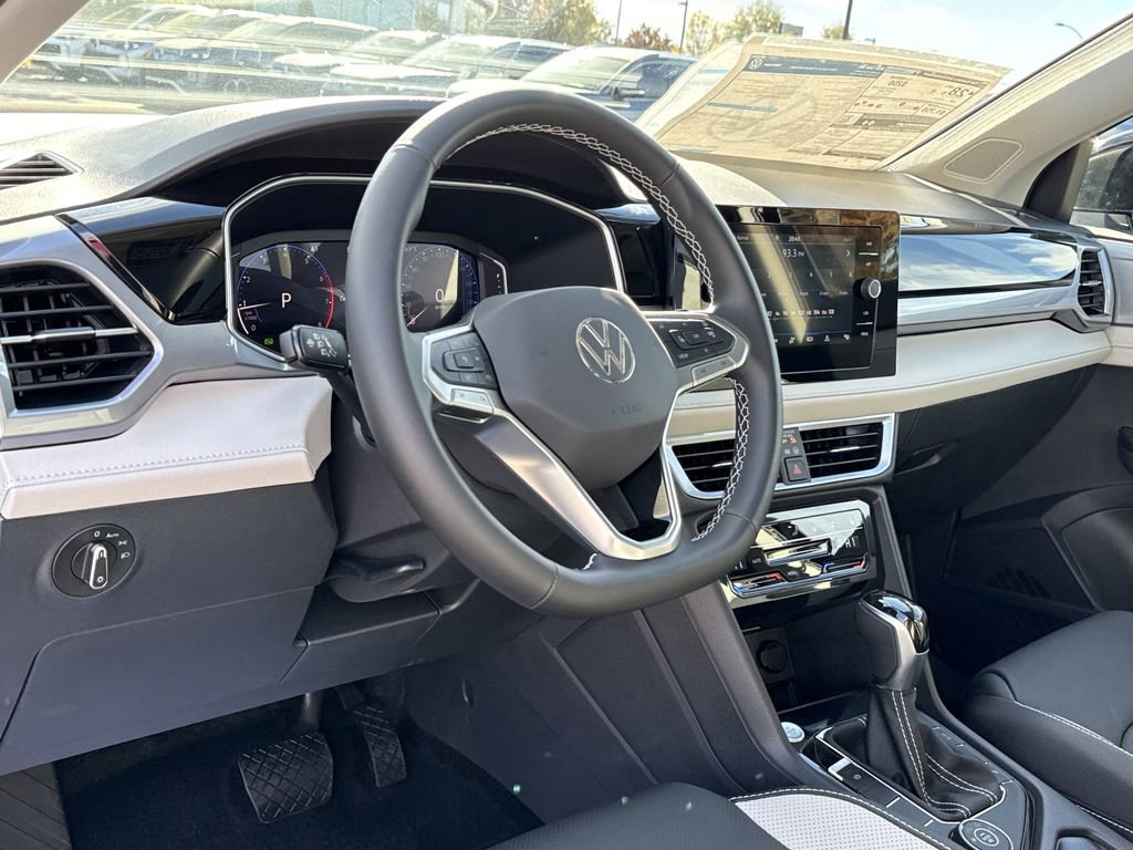New 2026 Volkswagen Taos SEL image 10