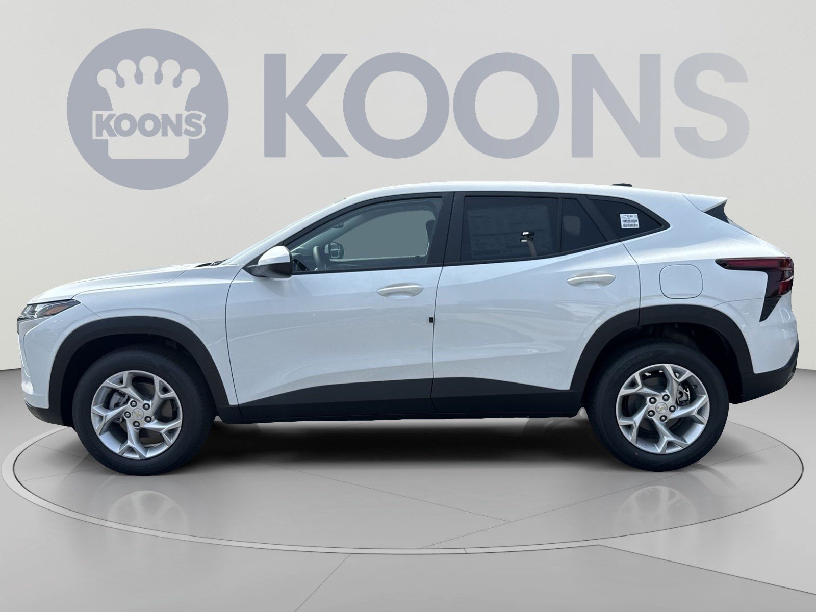 New 2026 Chevrolet Trax LS w/ LS Convenience Package FWD image 2