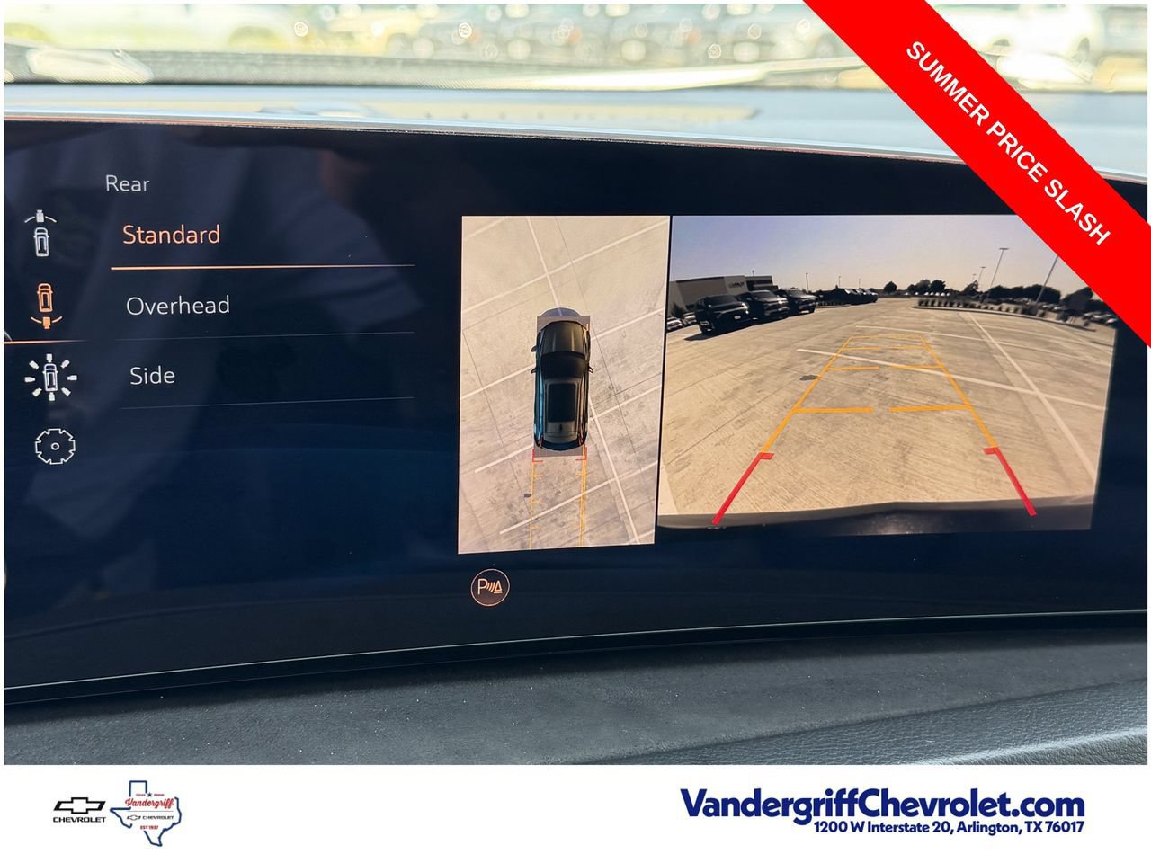 Used 2025 Cadillac XT4 Sport FWD image 17