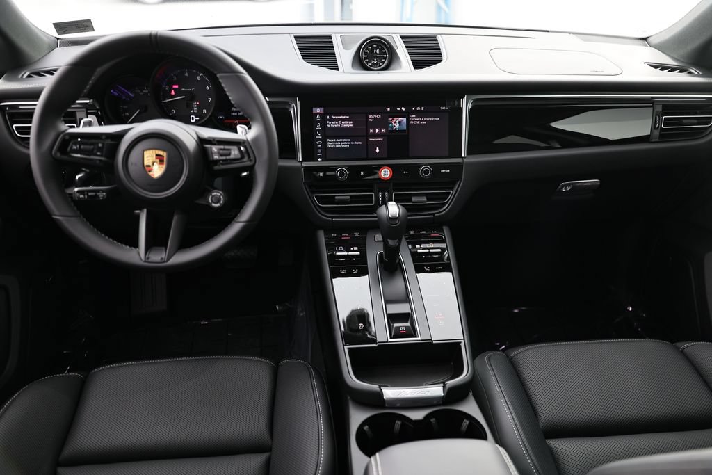 New 2026 Porsche Macan Turbo AWD/4WD image 29
