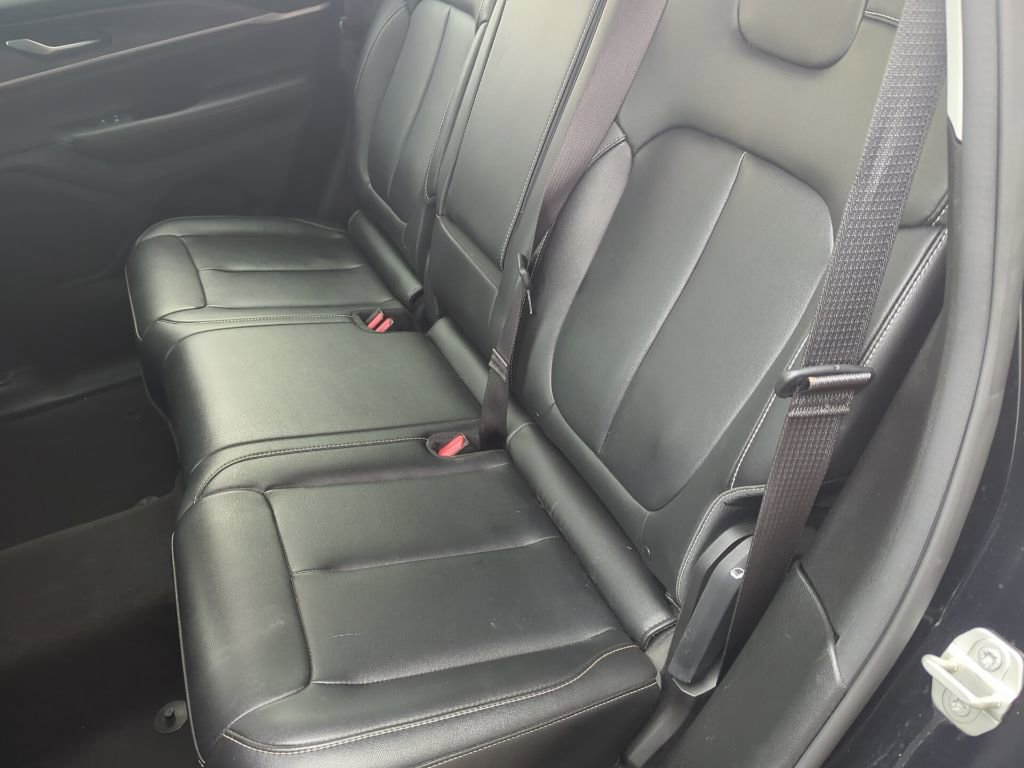 Used 2024 Jeep Grand Cherokee Limited image 23